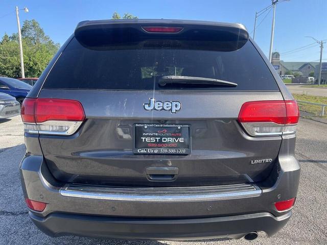 Photo of 2019 Granite Crystal Metallic Clearcoat Jeep Grand Cherokee