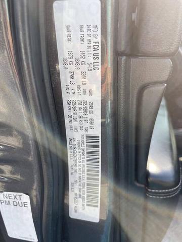 Photo of 2019 Granite Crystal Metallic Clearcoat Jeep Grand Cherokee