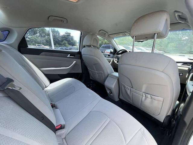 Photo of 2015 Quartz White Pearl Hyundai SONATA
