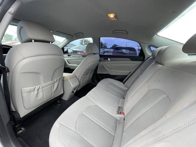 Photo of 2015 Quartz White Pearl Hyundai SONATA