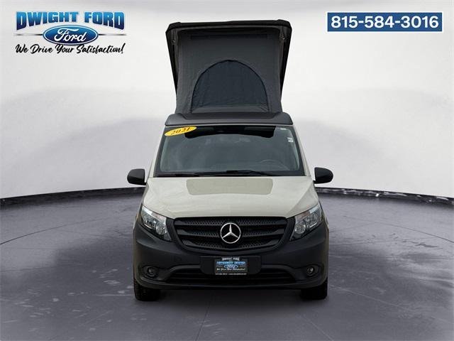 Photo of 2021 Tan Mercedes-Benz Metris