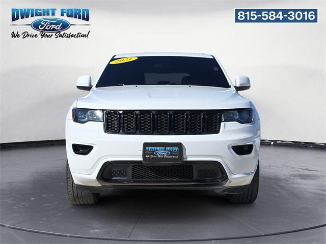 Photo of 2021 Bright White Clearcoat Jeep Grand Cherokee