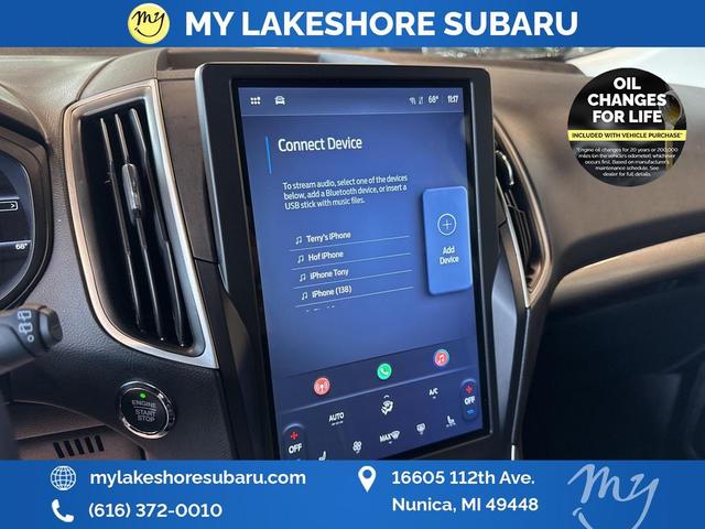 Photo of 2024 Agate Black Metallic Ford Edge