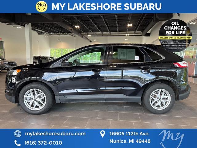 Photo of 2024 Agate Black Metallic Ford Edge