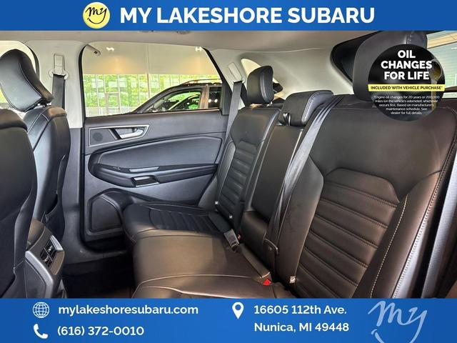 Photo of 2024 Agate Black Metallic Ford Edge