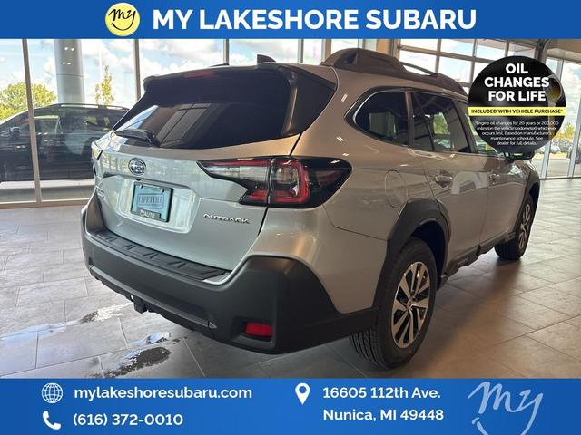 Photo of 2025 Ice Silver Metallic Subaru Outback