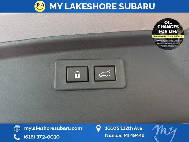 Photo of 2025 Ice Silver Metallic Subaru Outback