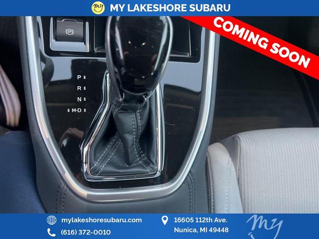 Photo of 2023 Crystal White Pearl Subaru Legacy