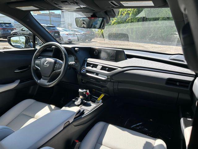 Photo of 2020 Nebula Gray Pearl Lexus UX 250h
