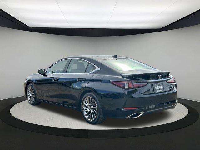 Photo of 2025 Obsidian Lexus ES 350