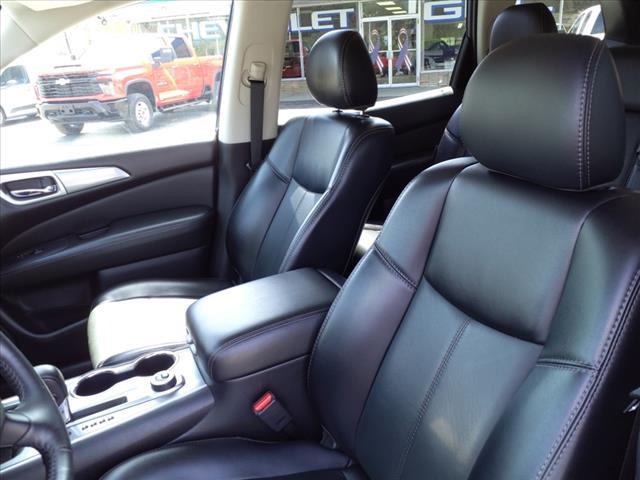 Photo of 2020 Caspian Blue Metallic Nissan Pathfinder