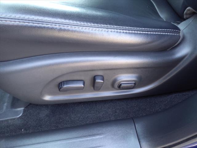 Photo of 2020 Caspian Blue Metallic Nissan Pathfinder