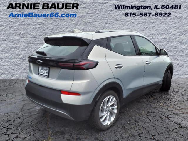 Photo of 2023 Silver Flare Metallic Chevrolet Bolt EUV