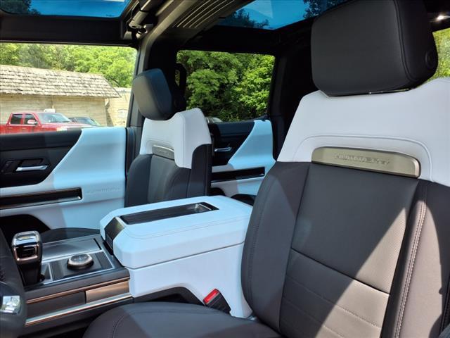 Photo of 2025 Meteorite Metallic (Gray) GMC HUMMER EV Pickup