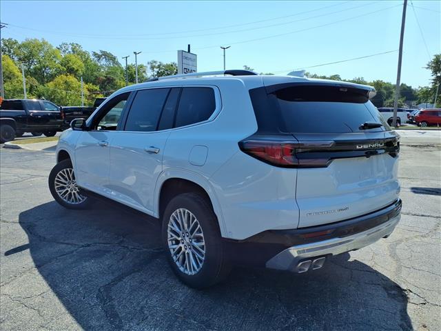 Photo of 2026 Glacier White Tricoat GMC Acadia