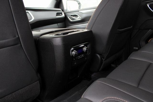 Photo of 2022 Summit White GMC Yukon