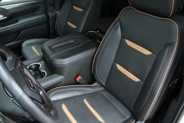 Photo of 2022 Summit White GMC Yukon