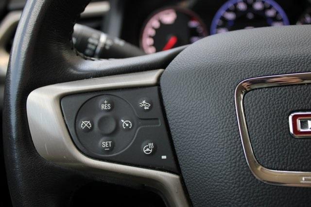 Photo of 2022 Summit White GMC Acadia
