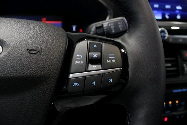 Photo of 2025 Gray Metallic Ford Escape