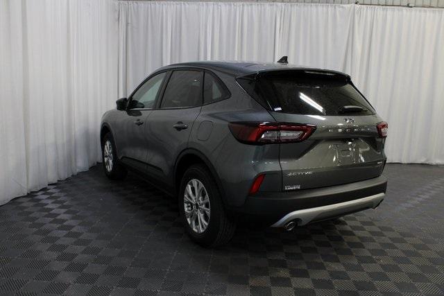 Photo of 2025 Gray Metallic Ford Escape