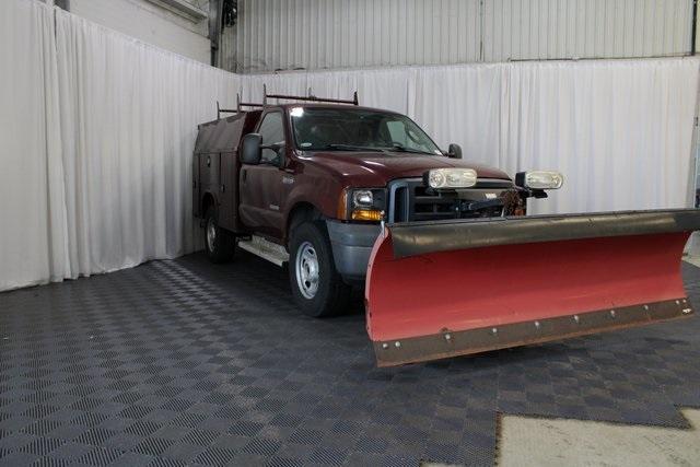 Photo of 2006 Dark Toreador Red Clearcoat Ford F-350