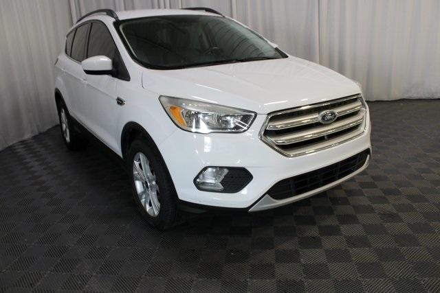 Photo of 2018 Oxford White Ford Escape