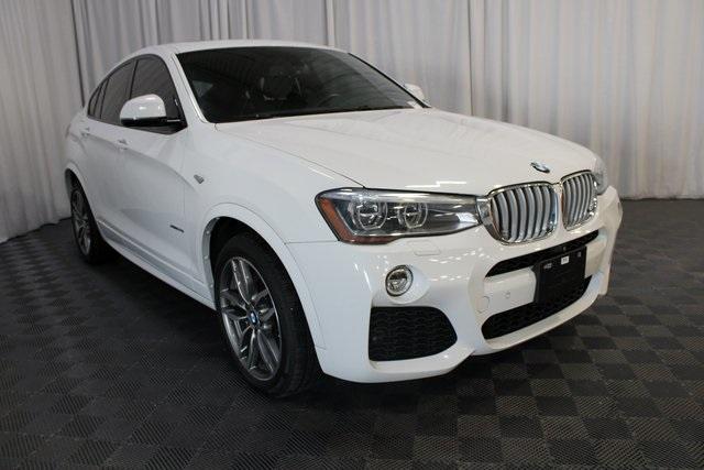 Photo of 2017 Alpine White BMW X4