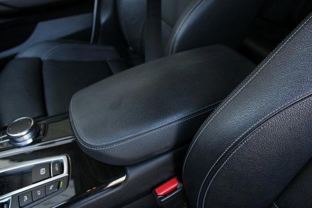 Photo of 2017 Alpine White BMW X4
