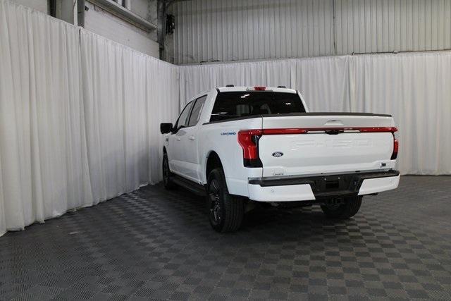 Photo of 2025 Oxford White Ford F-150 Lightning