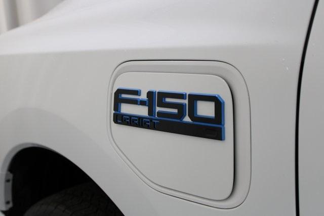 Photo of 2025 Oxford White Ford F-150 Lightning