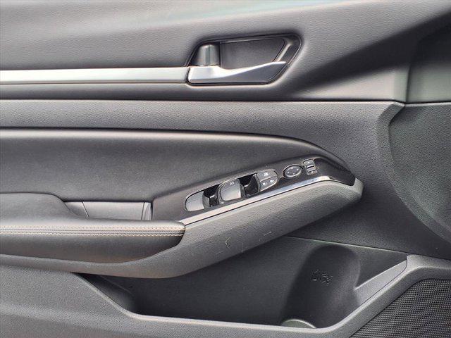 Photo of 2023 Super Black Nissan Altima