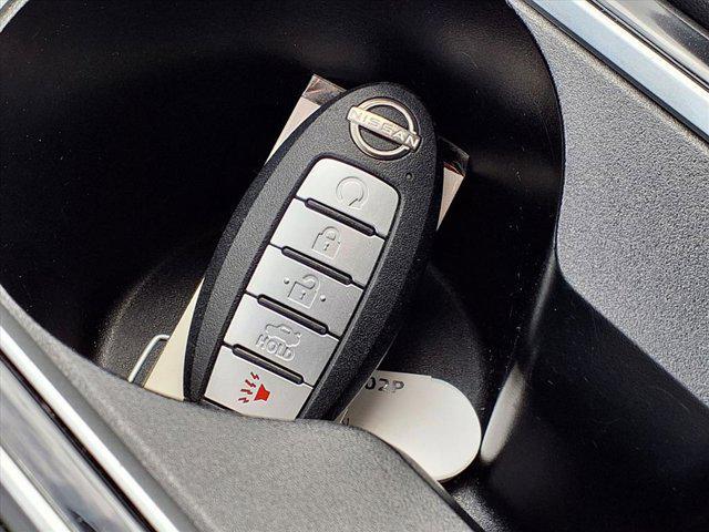 Photo of 2023 Super Black Nissan Altima
