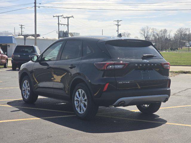 Photo of 2025 Agate Black Metallic Ford Escape