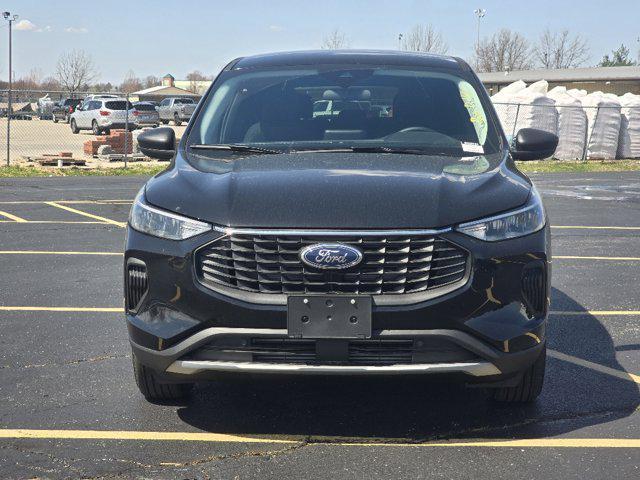 Photo of 2025 Agate Black Metallic Ford Escape
