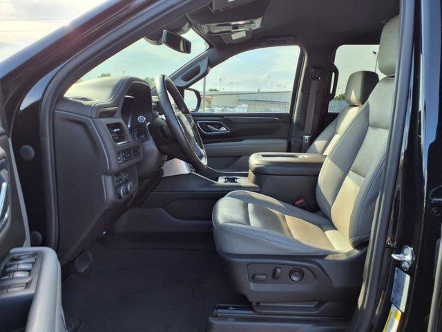 Photo of 2023 Black Chevrolet Suburban