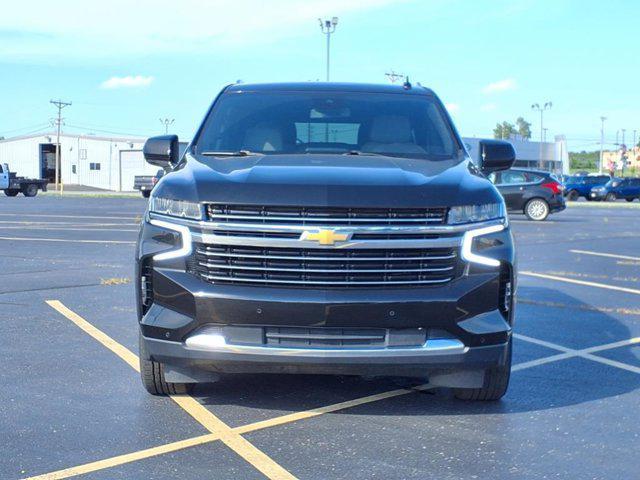 Photo of 2023 Black Chevrolet Suburban