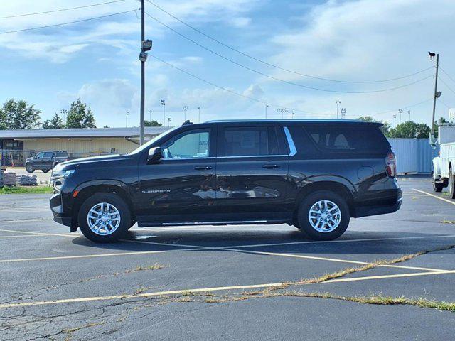 Photo of 2023 Black Chevrolet Suburban
