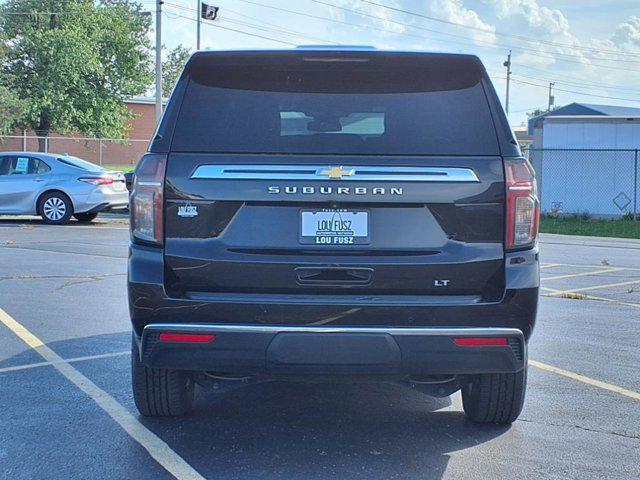 Photo of 2023 Black Chevrolet Suburban