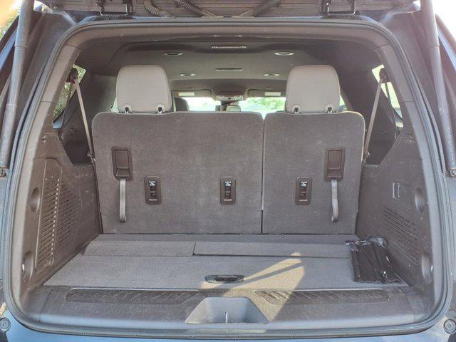 Photo of 2023 Black Chevrolet Suburban