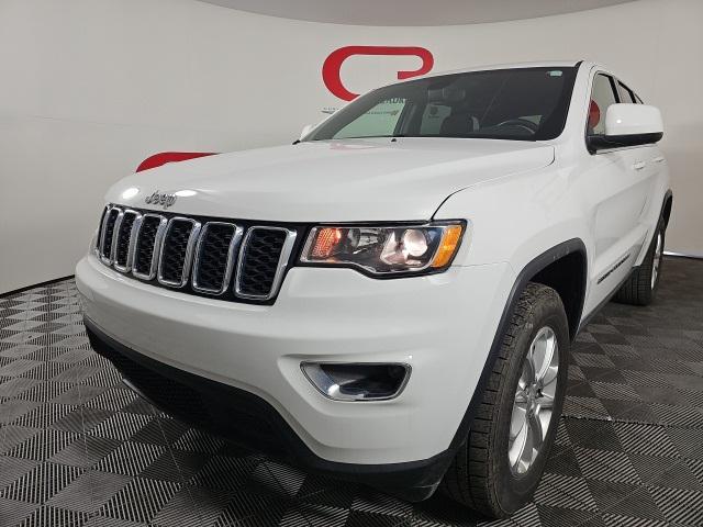 Photo of 2022 White Jeep Grand Cherokee WK