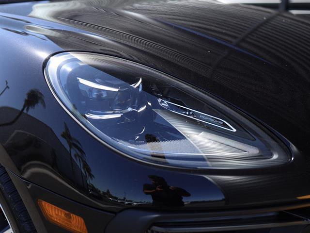Photo of 2025 Jet Black Metallic Porsche Macan