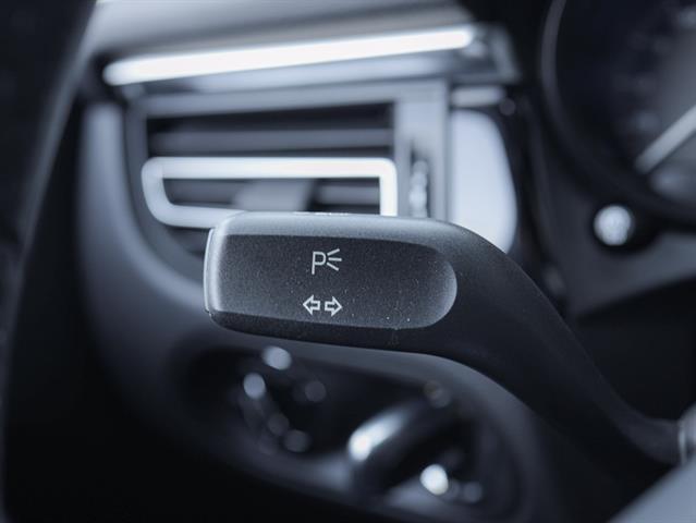 Photo of 2024 Black Porsche Macan