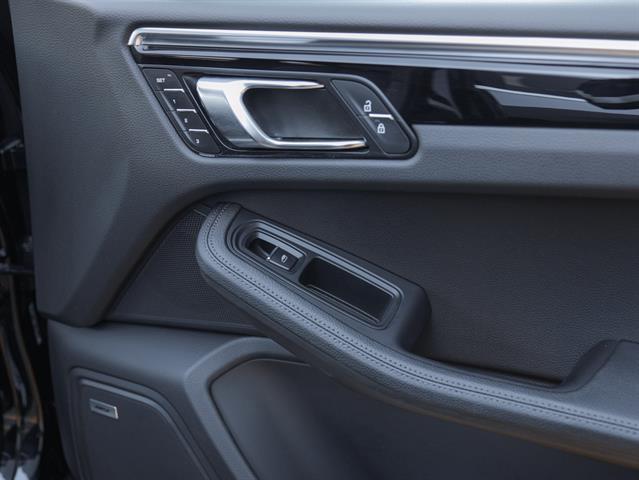 Photo of 2024 Black Porsche Macan