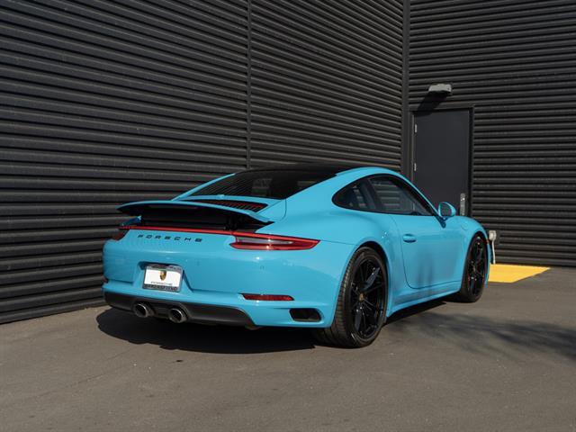 Photo of 2017 Miami Blue Porsche 911