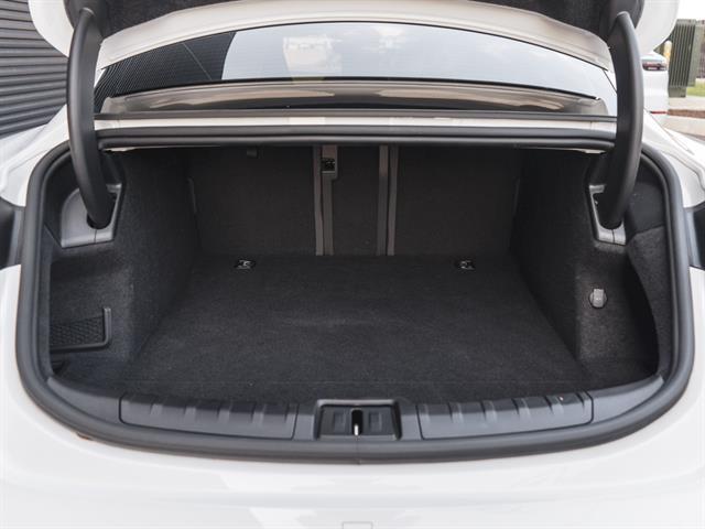 Photo of 2024 White Porsche Taycan