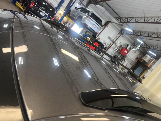 Photo of 2018 Granite Crystal Clearcoat Metallic Jeep Cherokee