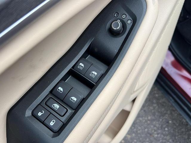 Photo of 2025 Velvet Red Pearlcoat Jeep Grand Cherokee