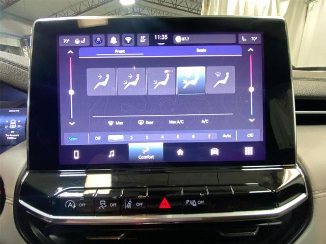 Photo of 2022 Laser Blue Jeep Compass