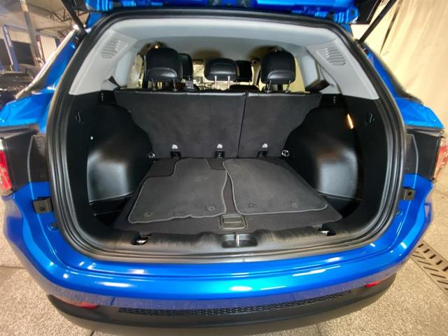 Photo of 2022 Laser Blue Jeep Compass