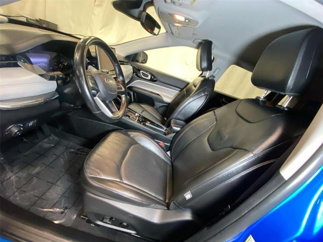 Photo of 2022 Laser Blue Jeep Compass